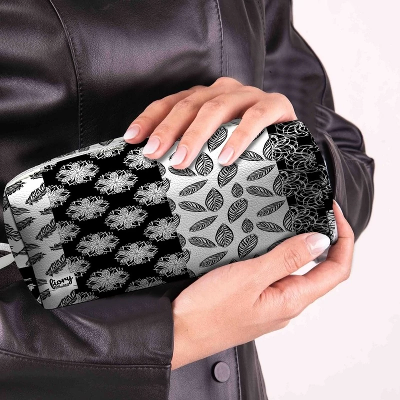 کیف لوازم آرایش زنانه فیوری مدل گلبرگ  سفید