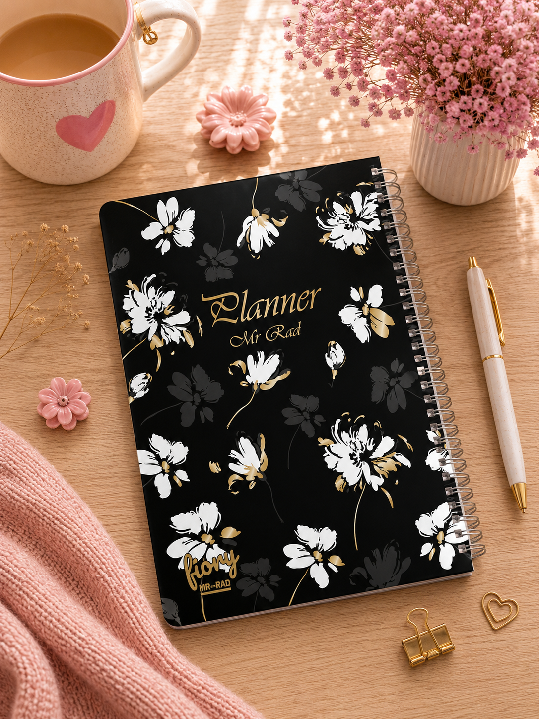 دفتر برنامه ریزی مستر راد طرح گل ساکورا مدل Flower مشکی